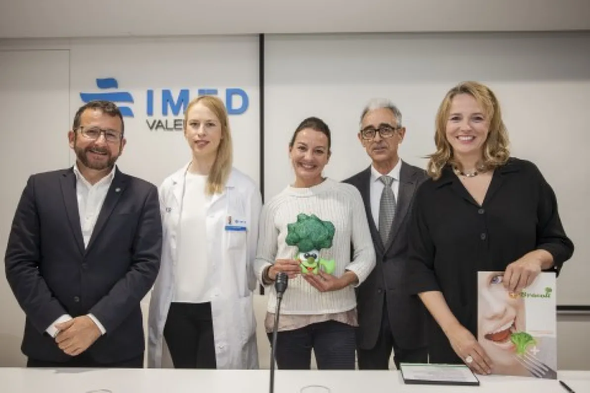 IMED Valencia organiserte presentasjonen om +Brócoli-kampanjen med en debatt om barneernæring